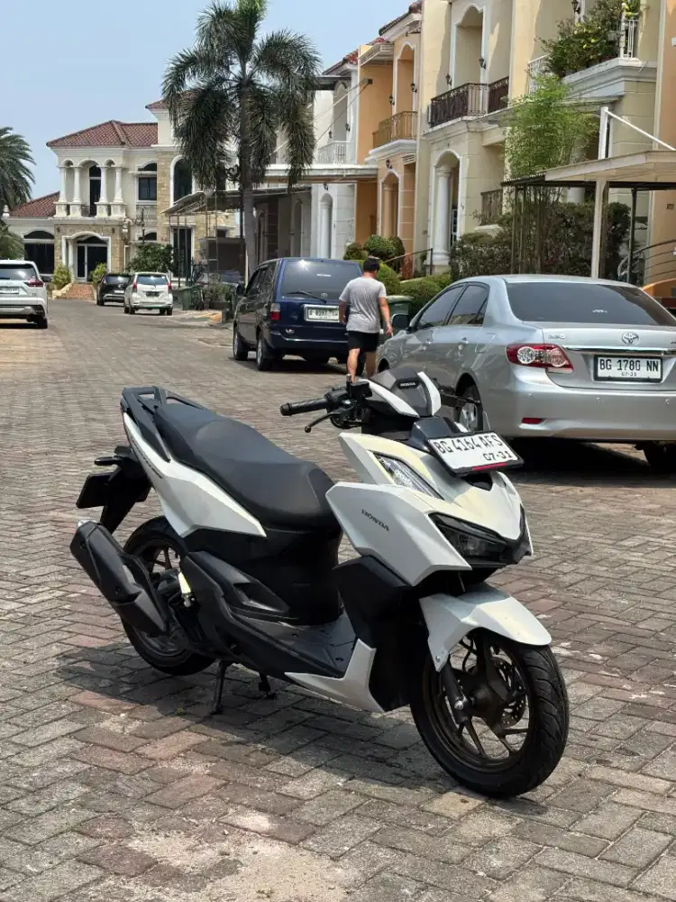 DARIPADA BELI BARU VARIO 160 CBS ISS 2026 WHITE DOFF PUTIH DOFF