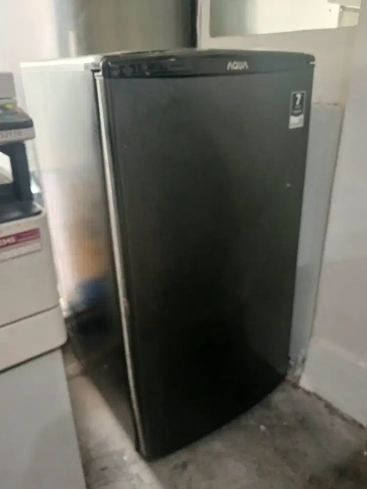 AQUA Freezer AQUA AQF-S4(S) Kulkas Freezer Es Batu Freezer Daging Free