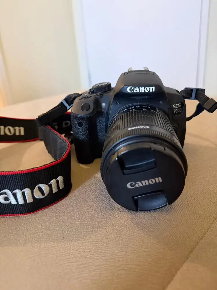 Canon EOS 700D + 18-55mm Fullset Mulus