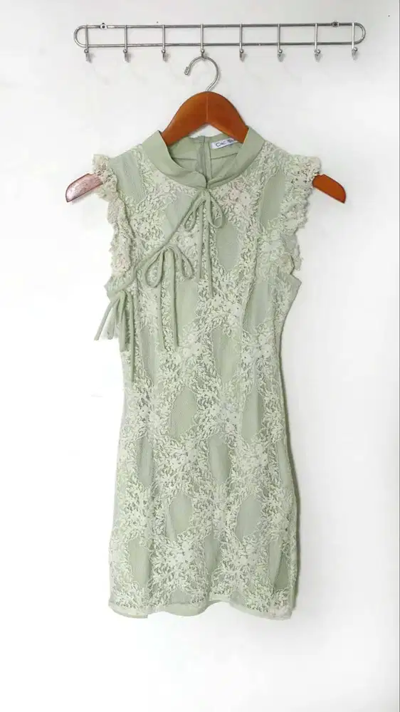 Sage Green CHIC Simple - Brukat