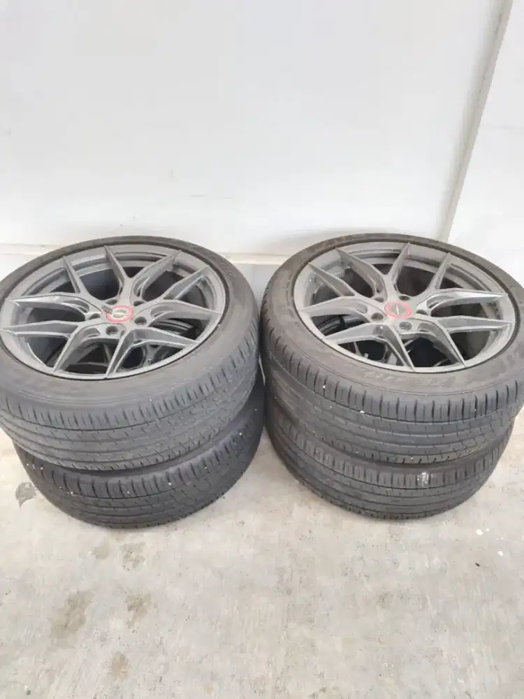 Velk r18 + Ban 4 biji kondisi 90% siap pakai