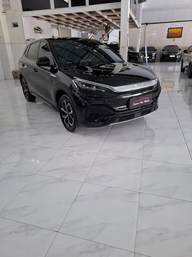 BYD atto 3 hitam