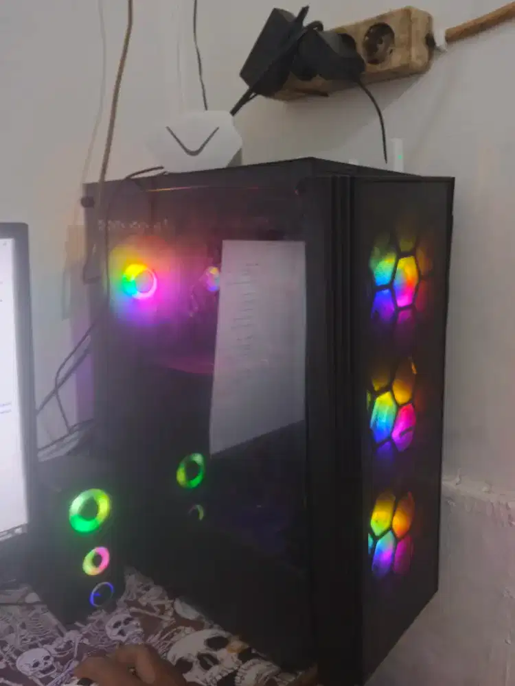 PC ONLY i5 4590 + GTX 1050 Ti 4GB | RAM 8GB | SSD 240GB + HDD 500GB