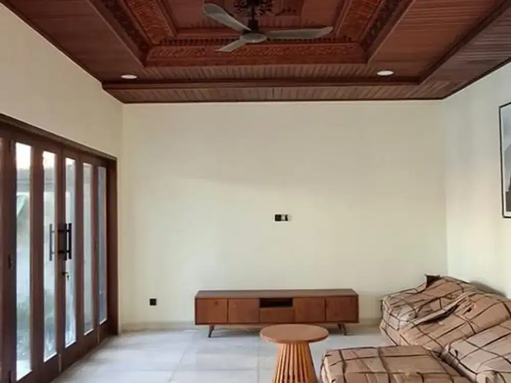 Villa furnished 3 bedroom Disewakan, di Umalas