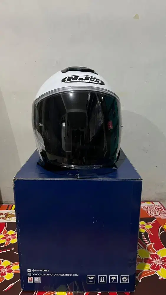 NJS KAIROZ SOLID WHITE