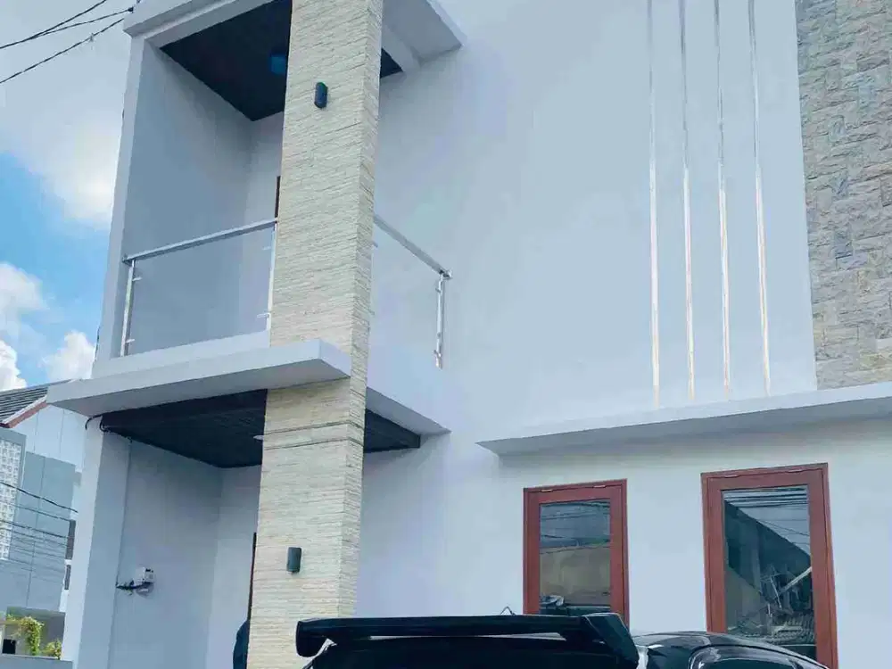 di jual rumah baru depan level 21 Denpasar