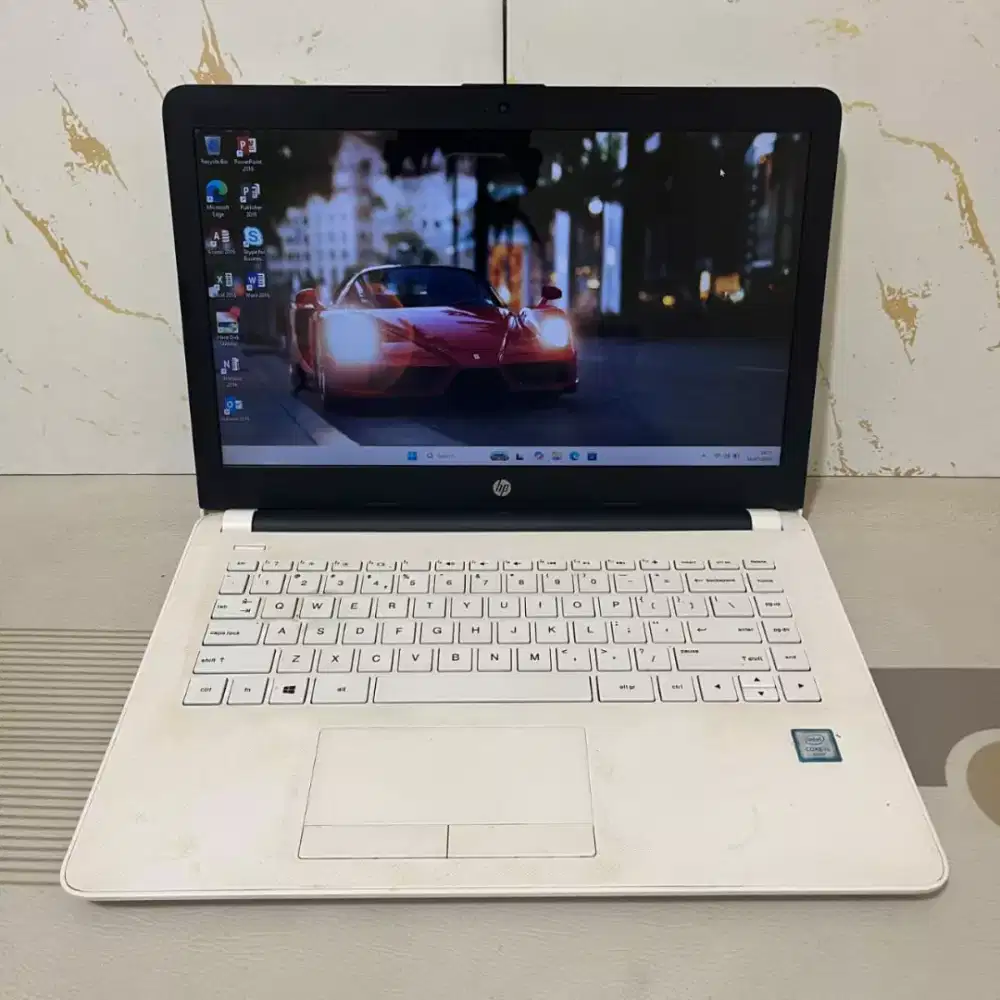 Laptop HP 14-bs0.