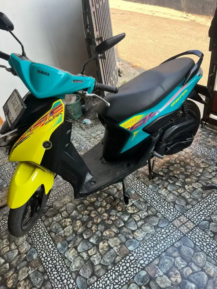 Motor yamaha gear