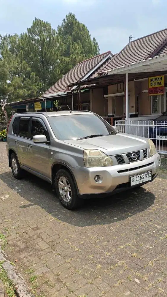 Nissan X-Trail 2009 Bensin