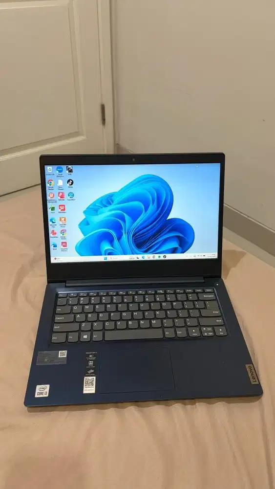 LENOVO IDEAPAD 3 14IML05 | i3 GEN 10 | RAM 4GB | SSD 256GB | MULUS