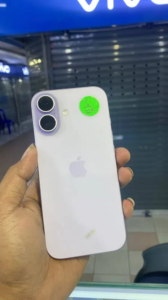 IPHONE 17 256 SECOND RESMI IBOX FULLET ORI