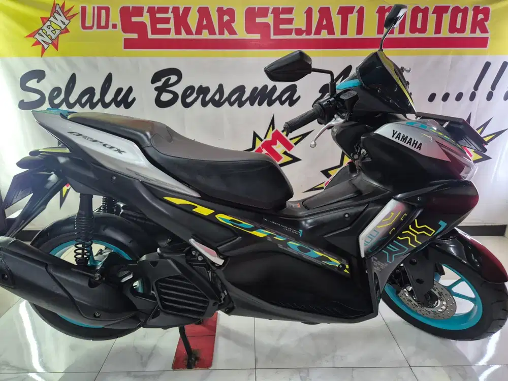 New Aerox bluecore 2023 plat L joss