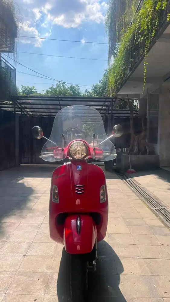 DIJUAL VESPA GTS SUPER 150 3VIE (OPEN FOR NEGO)
