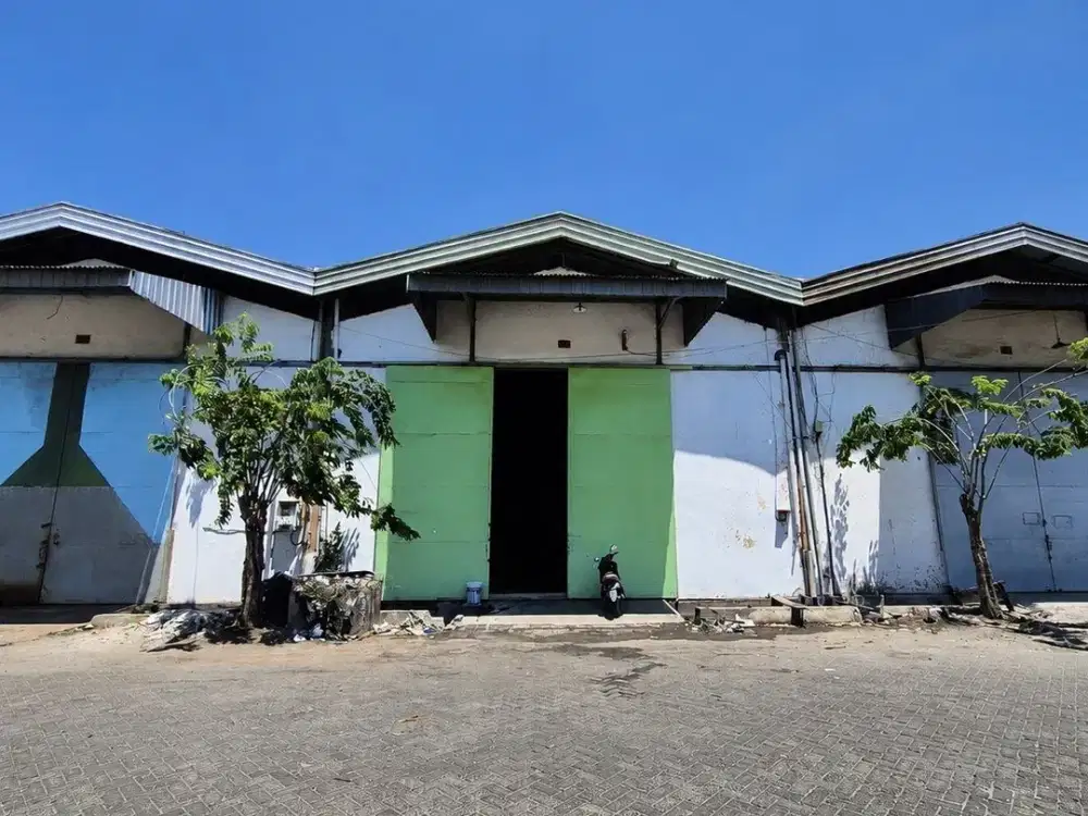 Gudang Margomulyo Permai  Lokasi Top