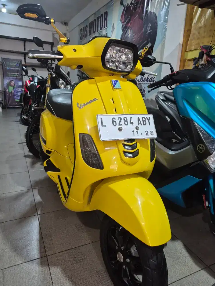 VESPA 125 S 2023. SAS MOTOR JL BARATAJAYA 19 NO 5 SURABAYA