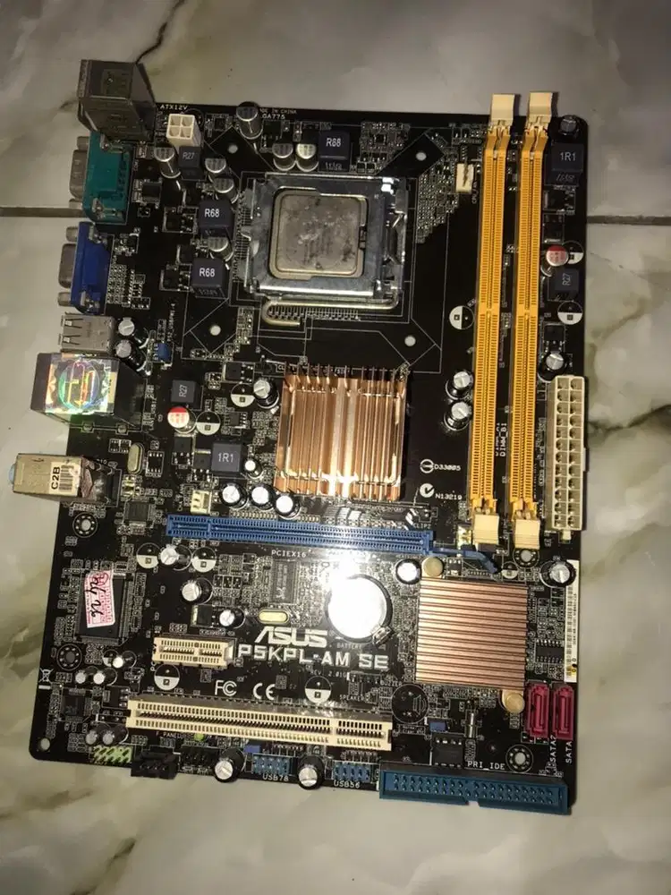 Dijual apa adanya Mobo ASUS P5KPL-AM SE LGA775 + Processor Intel