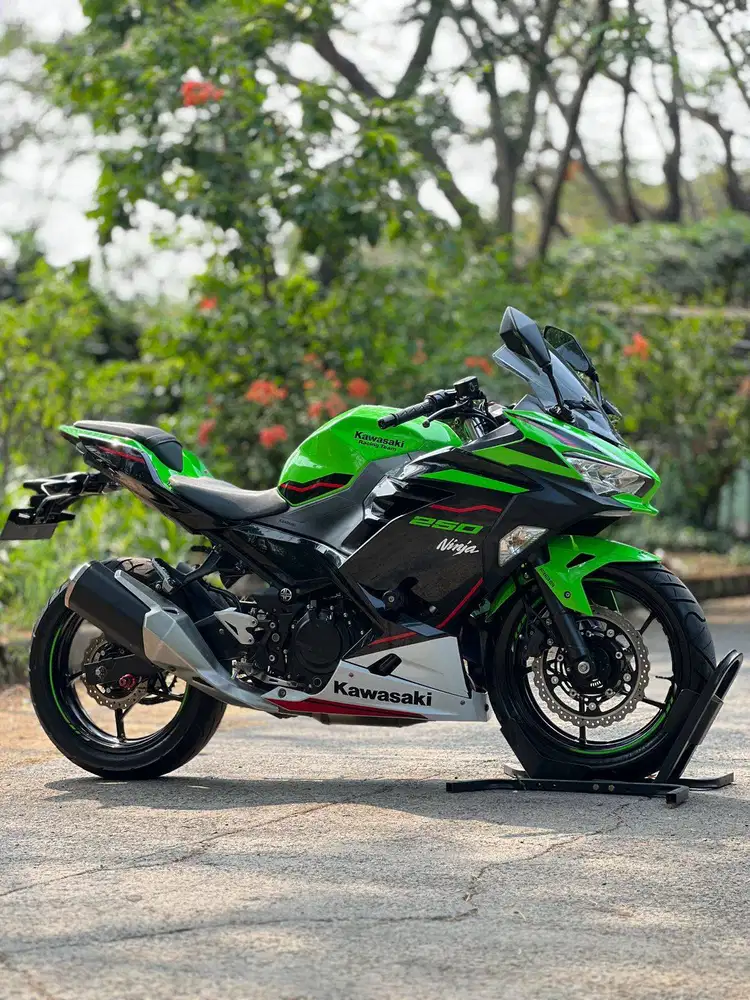 KAWASAKI NEW NINJA 250 FI ABS KEYLESS 2021 HIJAU KM LOW PAJAK ON MULUS