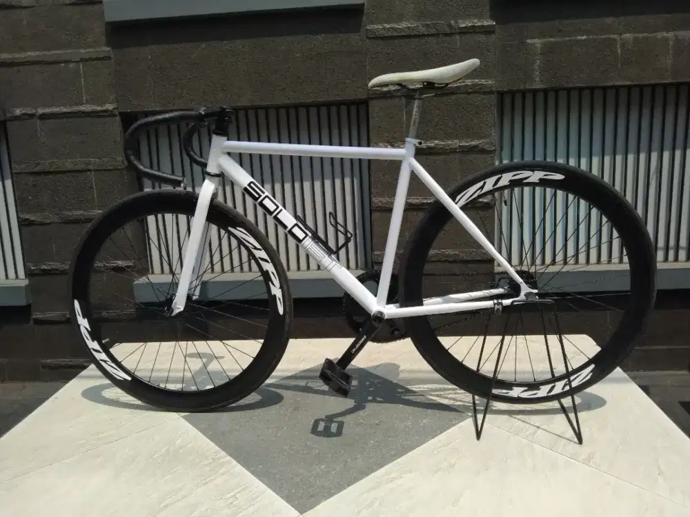 Sepeda fixie solois 02