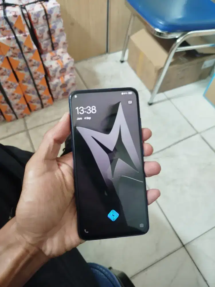 Vivo v15 pro 6/128 gb