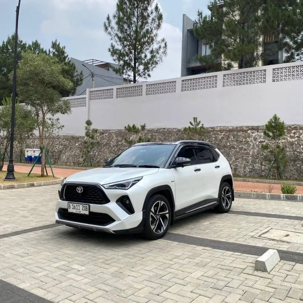 TOYOTA YARIS CROSS S GR HYBRID 2023 TSS TWO TONE GANJIL