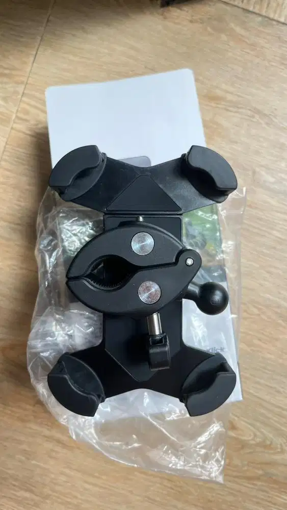 Holder hp di sepeda