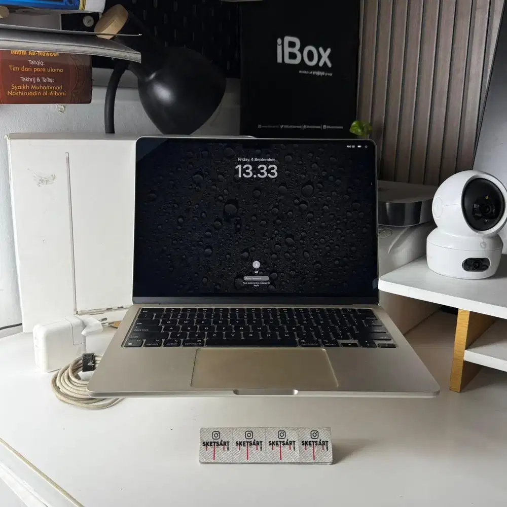 MacBook Air M2 8/512gb Starlight iBox Battery Health 90%
