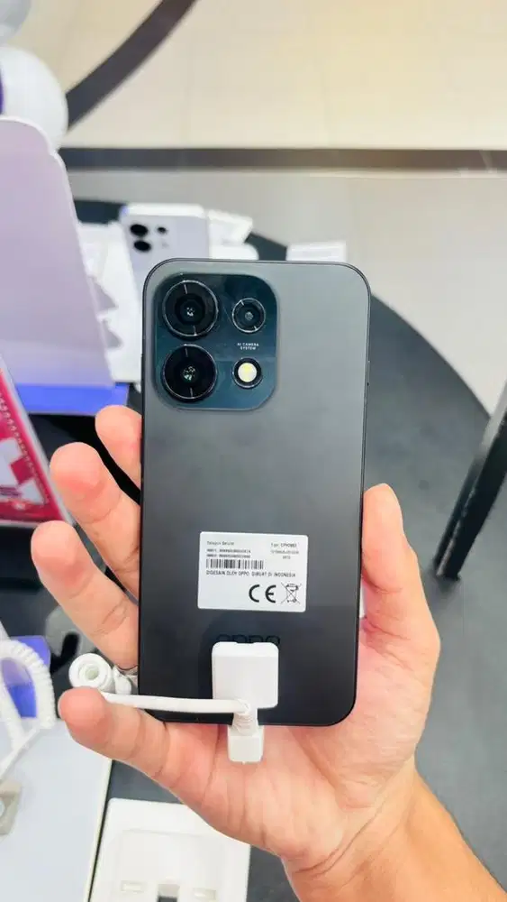 KREDIT OPPO RENO 16PRO 12/256GB PAKAI HOME CREDIT TANPA DP SYARAT KTP