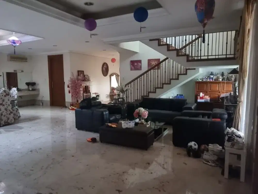 Dijual Rumah Mewah Hook di Komp. Puri indah, Jakarat Barat