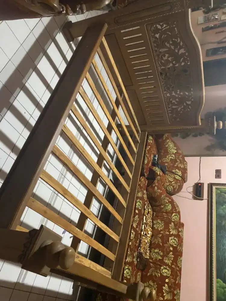 Ranjang dipan jati