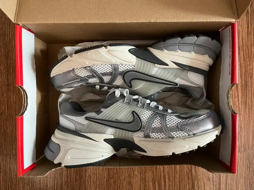 Nike V2K Run Y2K Style