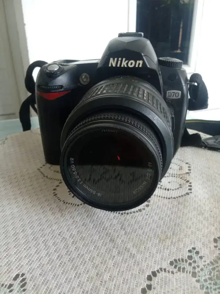 Kamera Nikon D70