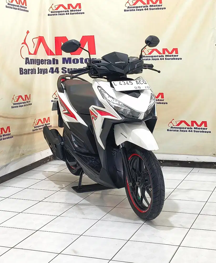 Honda Vario 125  CBS Tahun 2015 warna putih
