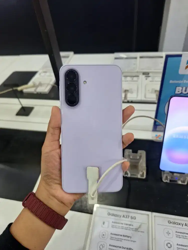 SAMSUNG A57 5G RAM 8/256GB FREE ADAPTOR PROMO 300rb