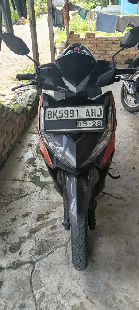 Jual Honda Vario 125 Hitam tahun 2017