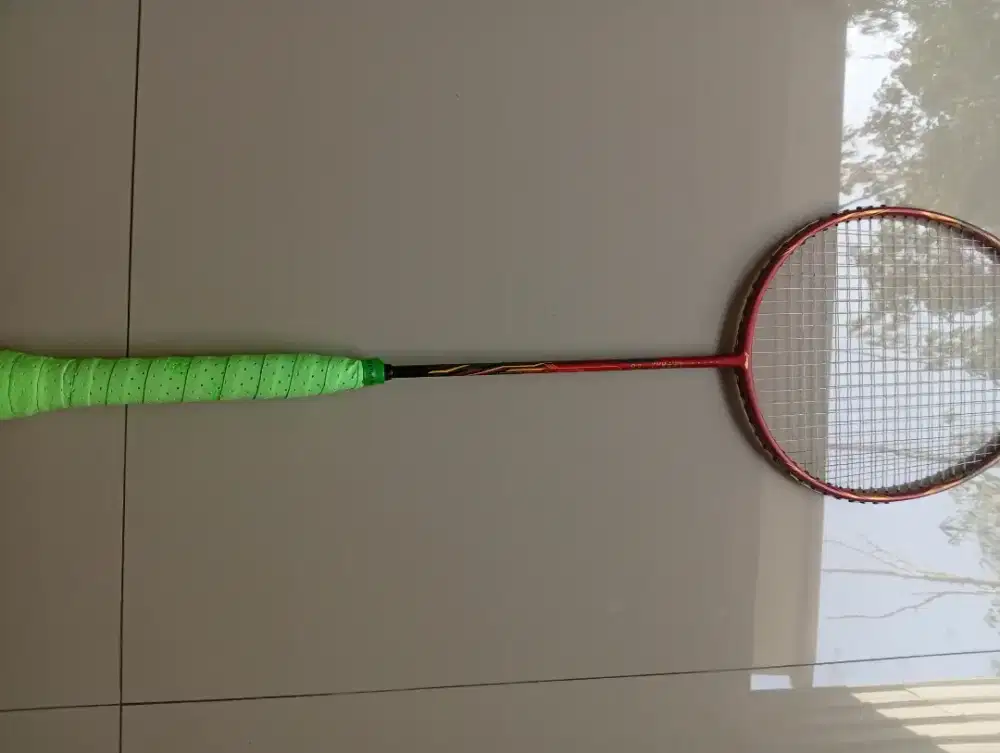 Raket badminton u tipe Offensive Player