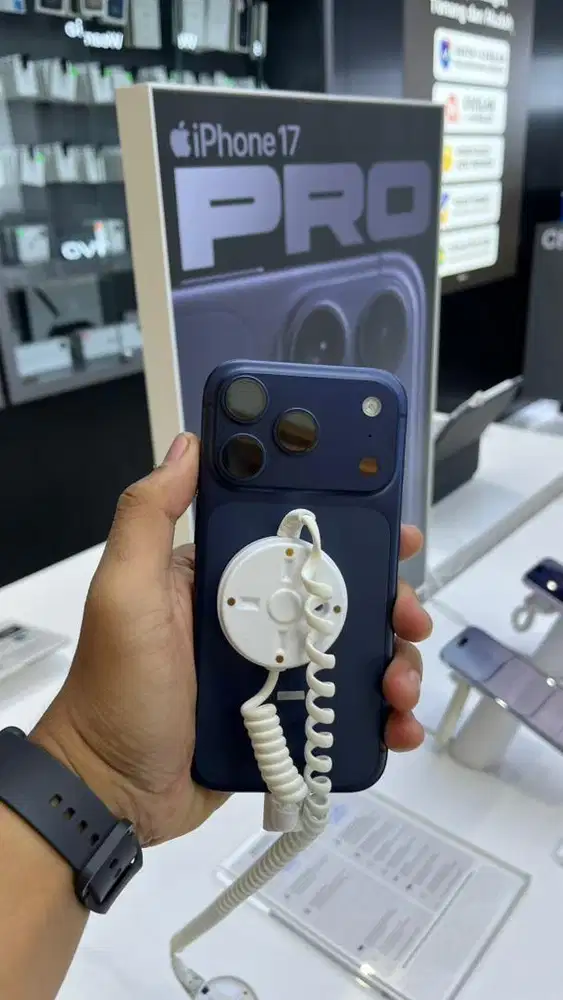 Iphone 17 pro free adaptor ori