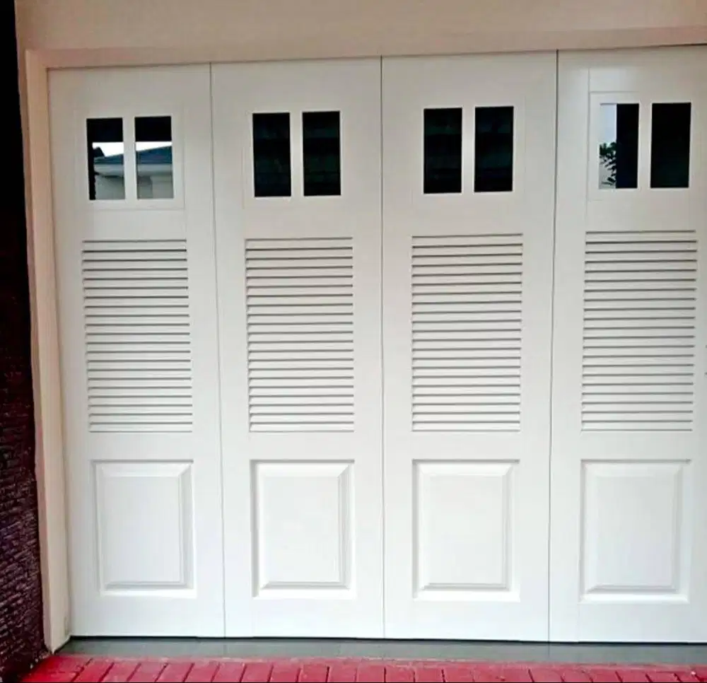 Pintu garasi besi mobil model minimalis