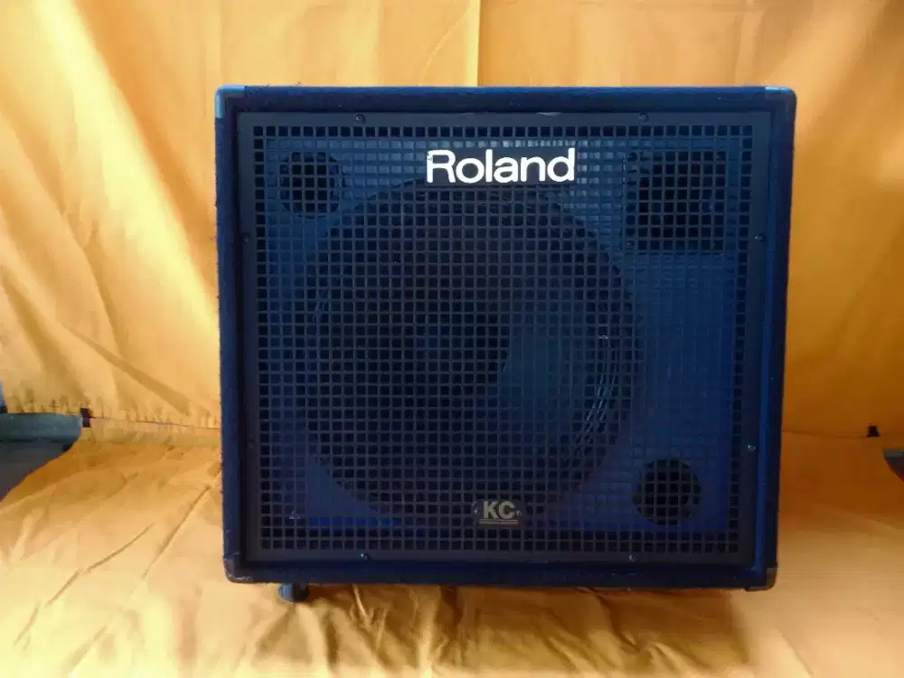 Keyboard Amplifier Roland KC-550..