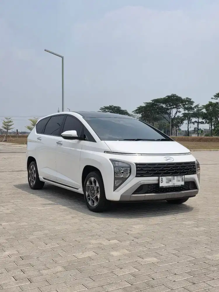 HARGA CASH! LOW KM Hyundai Stargazer Prime 2 tone 2024 Putih