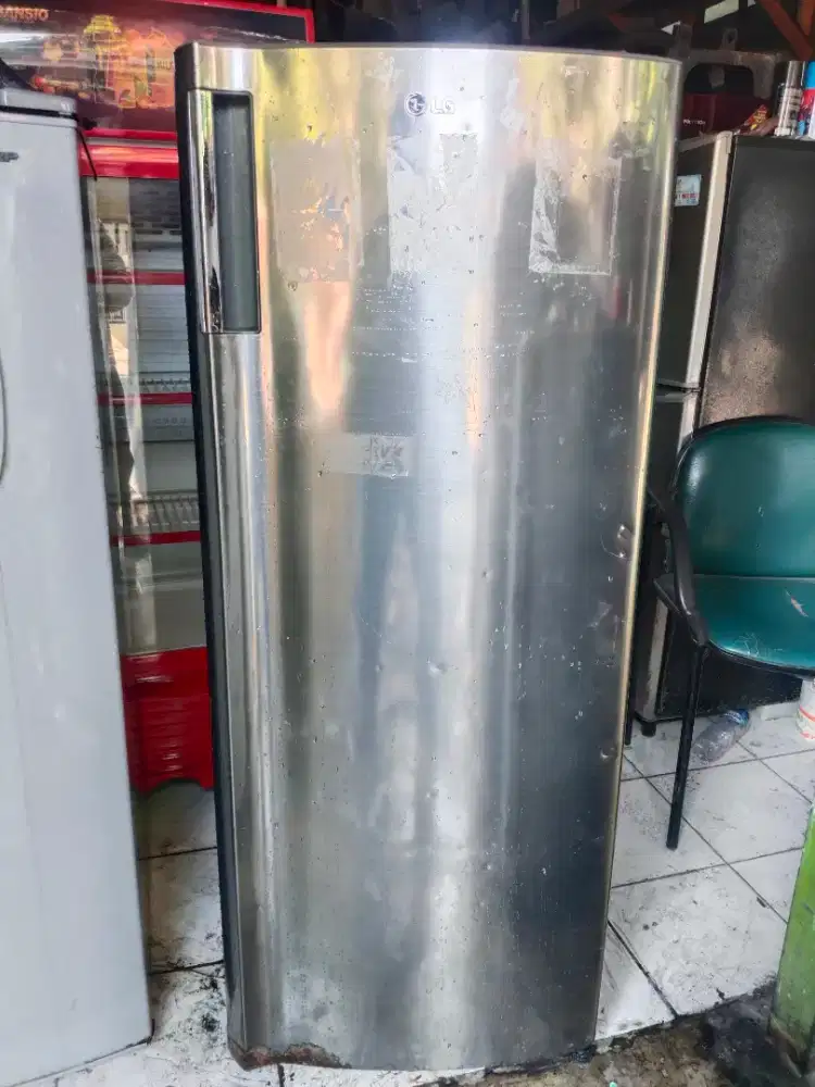 Freser lg 6rak normal beku siap pakai