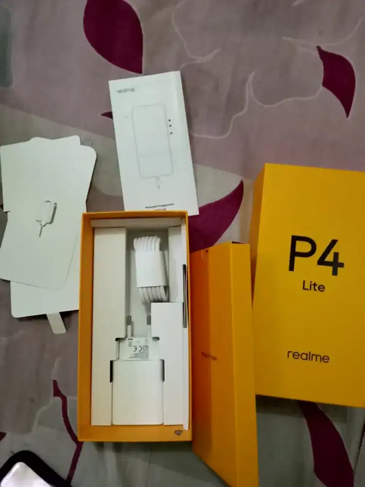 relame p4 lite 4GB+4GB