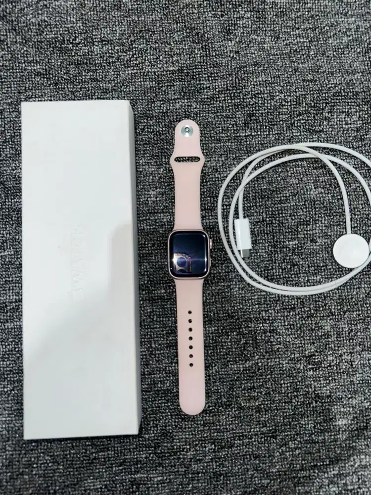 Jual Apple Watch Series 9 41mm GPS, Pink Like new BH 100%
