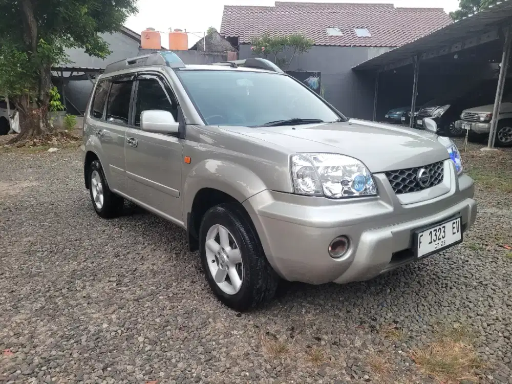 X trail XT matic 2003  mulus