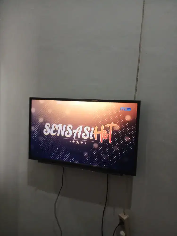 Toshiba 32' LED