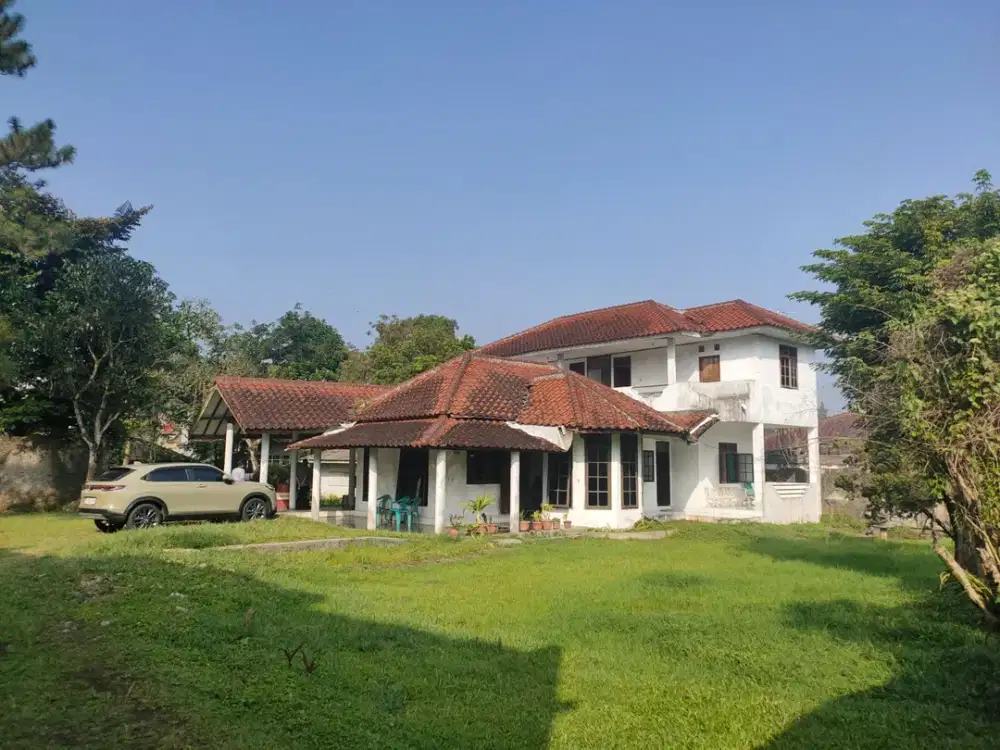 Dijual Villa Luas di Cisarua Puncak Bogor, LT 1.270 m², SHM – Rp2,5 Miliar