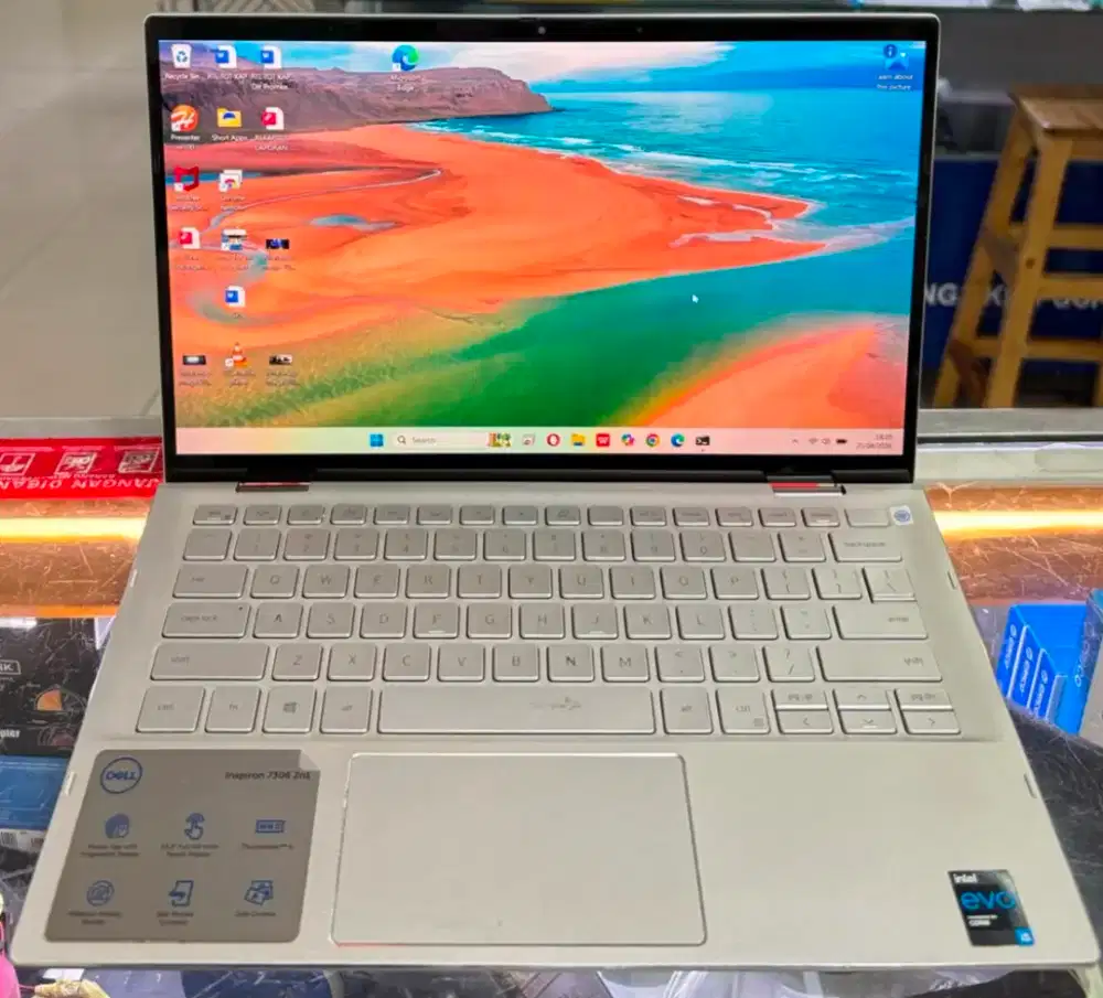 Dell Inspiron 7306 Touchsrean Core i5 Gen 11 Ram 8GB SSD 512GB