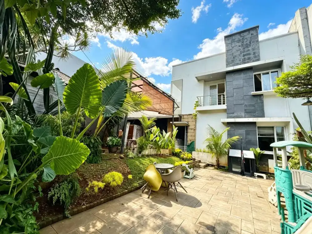 DIJUAL RUMAH DI LEBAK BULUS - JAKARTA SELATAN Lokasi Strategis | SHM | Harga Nego