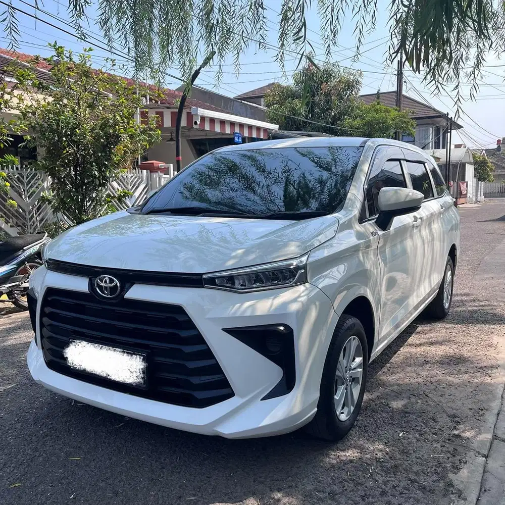 Jual Toyota Avanza E 2022 Facelift Low KM!