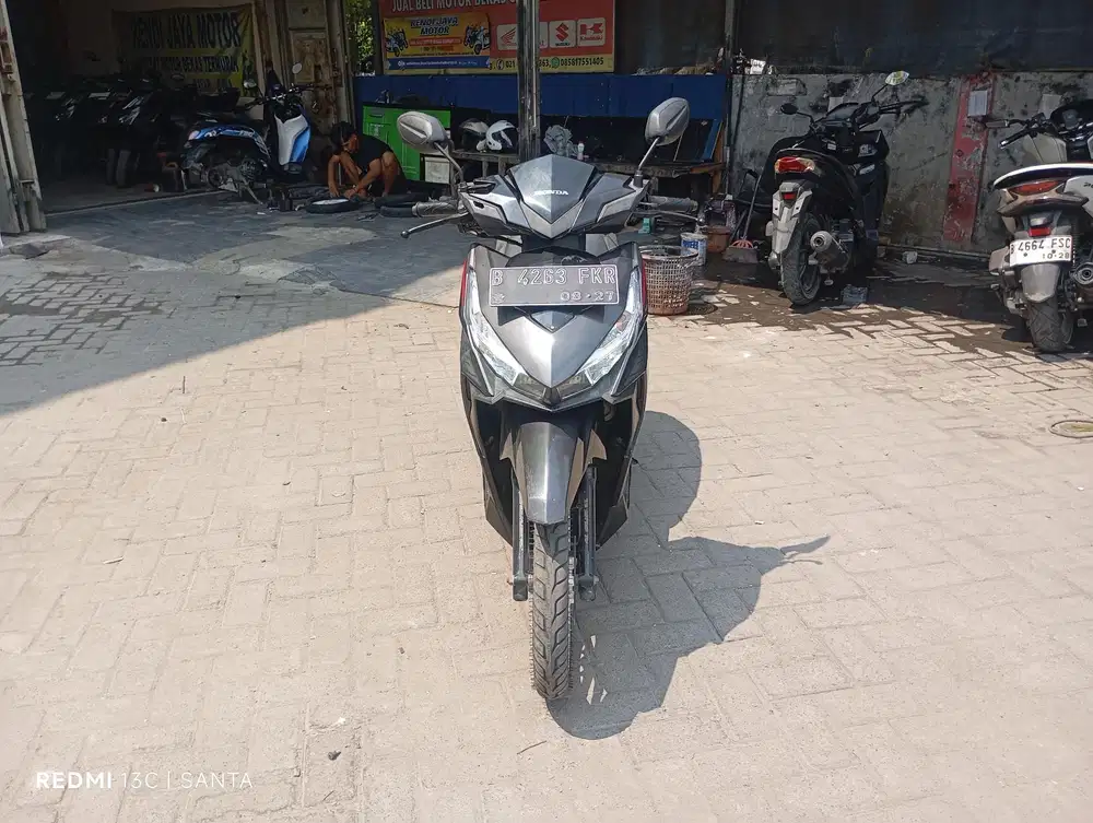 Honda Vario 125 LED old Tahun 2017 Surat komplit