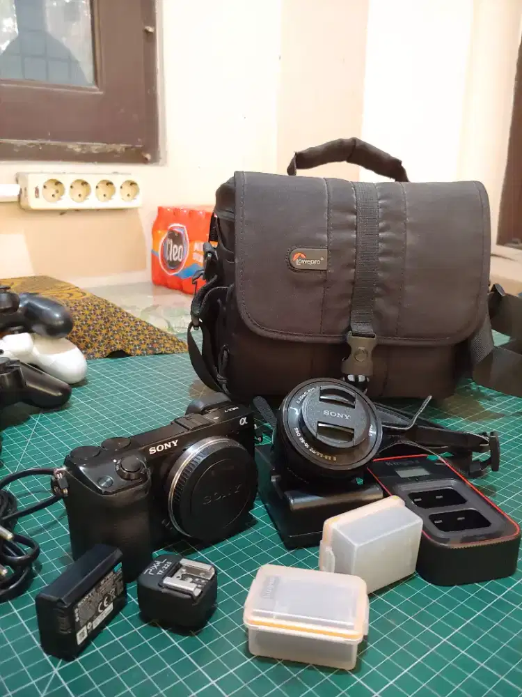 Dijual Camera Sony Alva Nex-7 + lensa kit